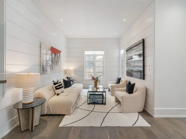 36 Kylemount CT, Vaughan, ON L4J 0J4