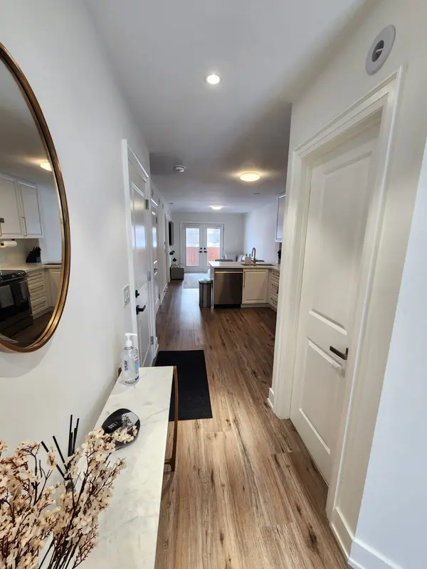 263 Barrie ST #11, Bradford West Gwillimbury, ON L3Z 1A2