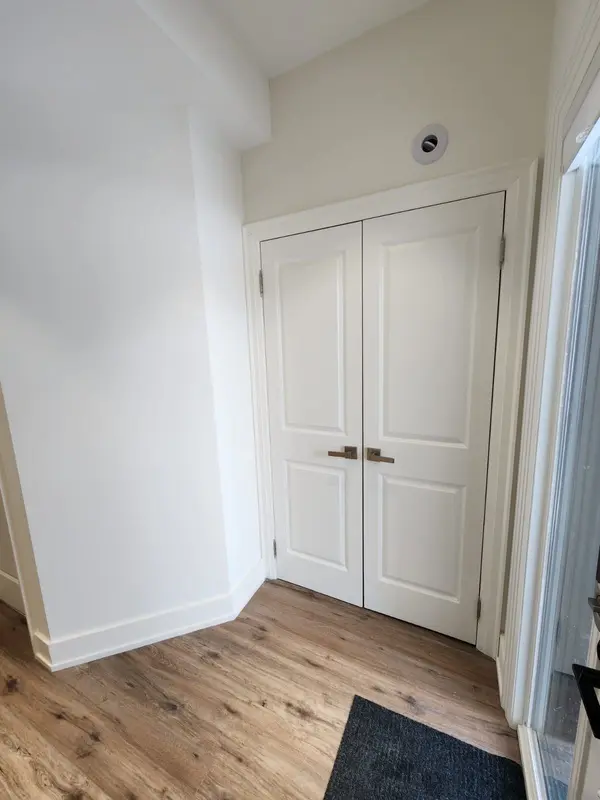 263 Barrie ST #11, Bradford West Gwillimbury, ON L3Z 1A2