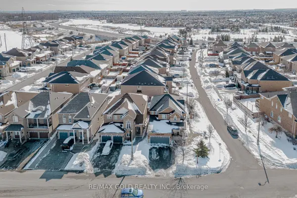 2 Oranmore CRES, Brampton, ON L6X 0J9