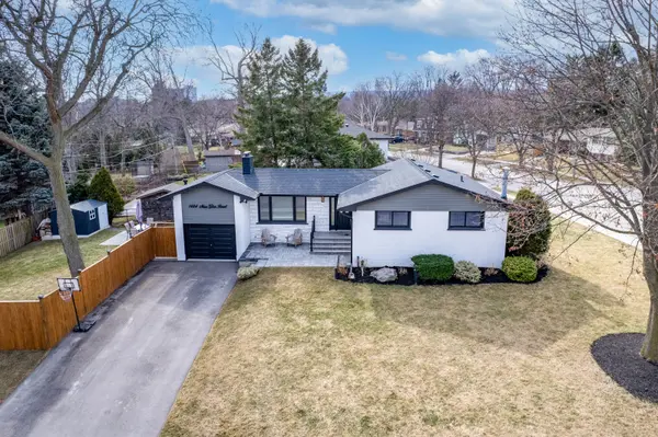 1484 Moss Glen RD, Burlington, ON L7P 2C3