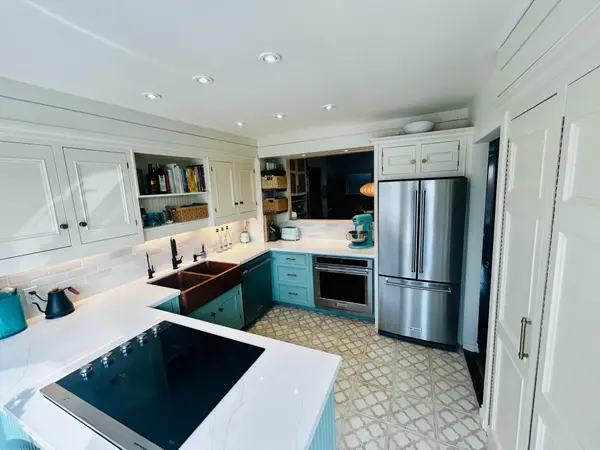 109 Brant ST, Oakville, ON L6K 2Z7