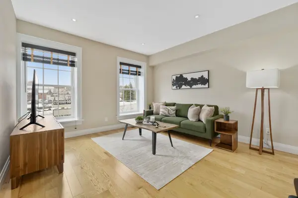 37 Mill ST N, Port Hope, ON L1A 2T1