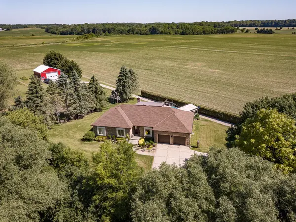 11040 Ilderton RD,  Middlesex Centre,  ON N0M 2A0