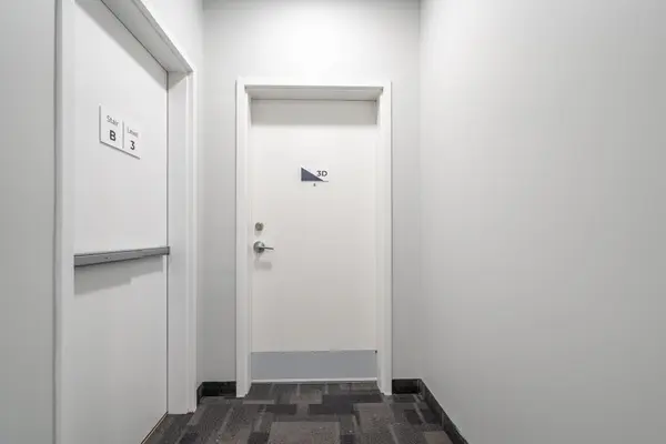 259 King ST E #304, Hamilton, ON L8G 1M1