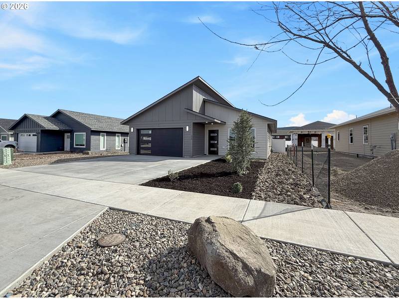 670 E ST, Baker City, OR 97814