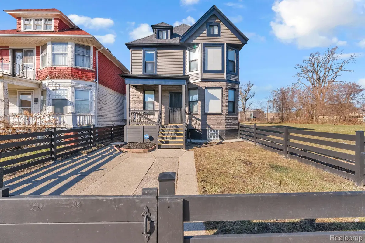 2575 Harding ST, Detroit, MI 48214