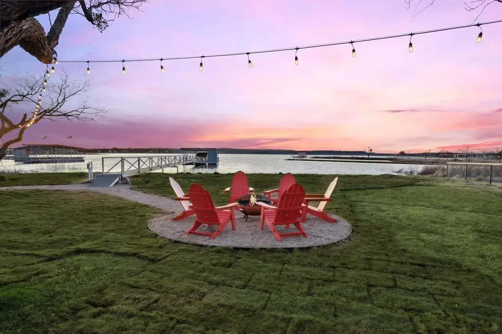 413 Hoot Avenue, Graford, TX 76449