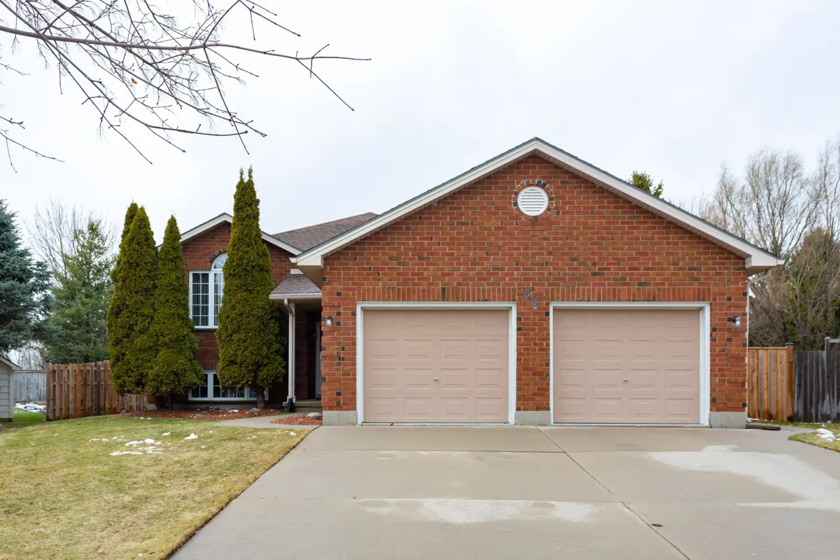30 James Turvey PL NW, Central Elgin, ON N5P 4K7