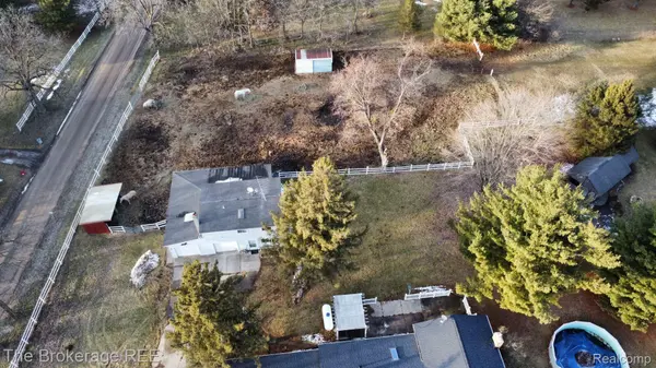 13405 Fagan RD, Holly Township, MI 48442