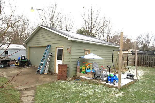 403 Randolph ST, Owosso, MI 48867