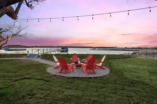 413 Hoot Avenue, Graford, TX 76449