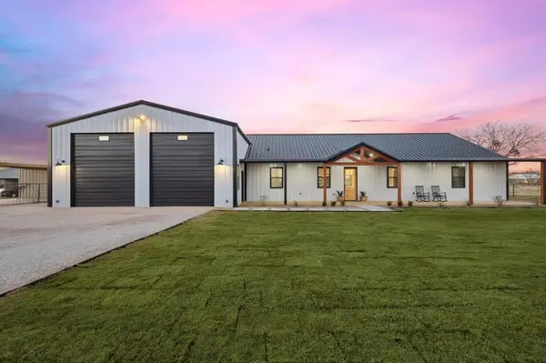 413 Hoot Avenue, Graford, TX 76449