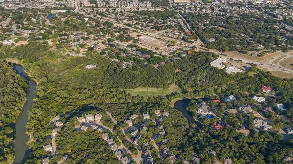 2031 Green Oaks Boulevard, Arlington, TX 76006