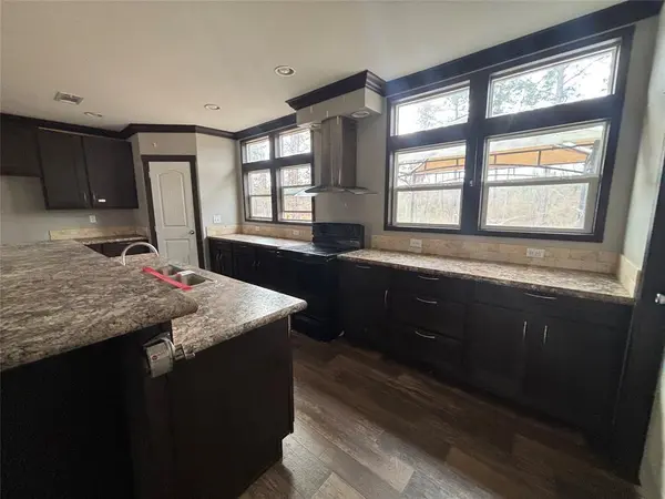 1336 Hollow Oaks Lane, Shreveport, LA 71107