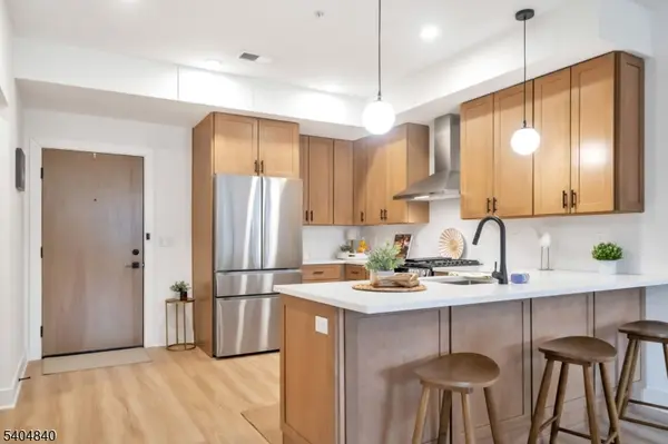 204 Encampment Ct, Montville Twp., NJ 07082