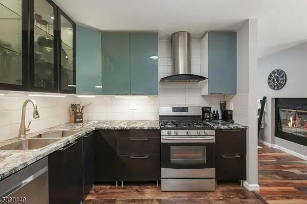 90 Farnham Sq #290, Sayreville Boro, NJ 08859