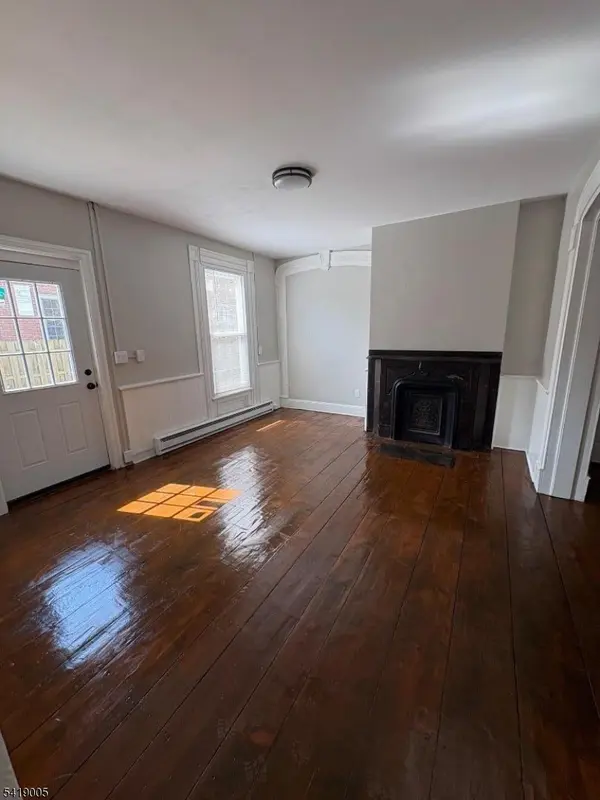 136 Main Street #2, Flemington Boro, NJ 08822