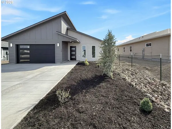 670 E ST, Baker City, OR 97814