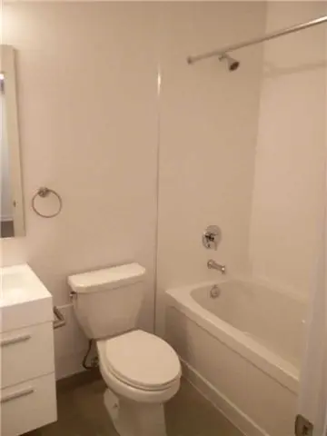 297 College ST #916, Toronto C01, ON M5T 0C2