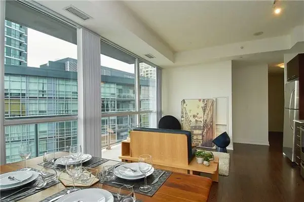 20 Bruyeres Mews #1610, Toronto C01, ON M5V 0G8