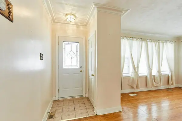 1181 Valley DR, Oshawa, ON L1J 3M6