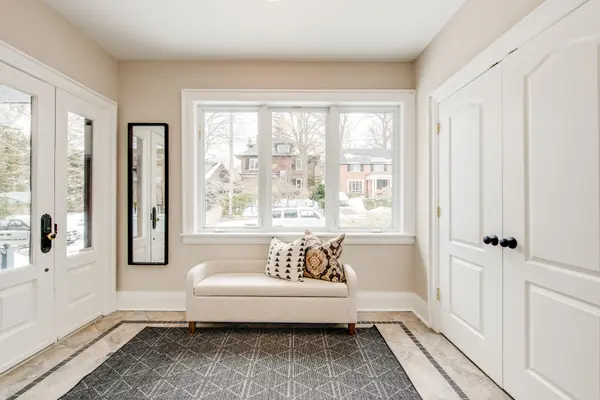 25 Neville Park BLVD, Toronto E02, ON M4E 3P5