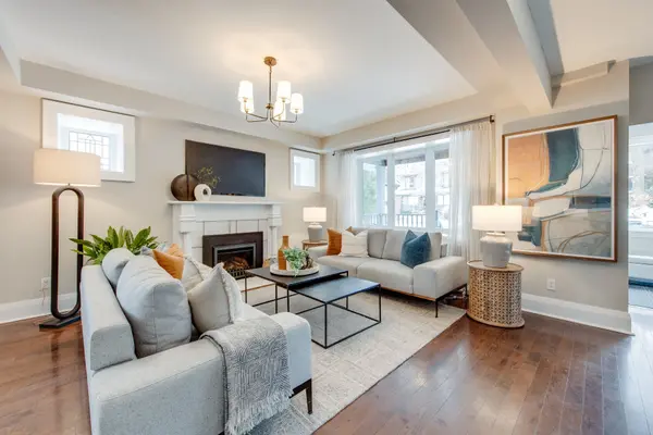 25 Neville Park BLVD, Toronto E02, ON M4E 3P5