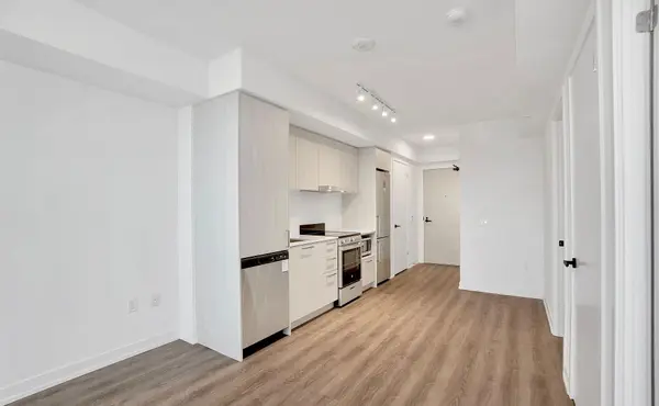 195 Commerce ST #2807, Vaughan, ON L4K 0P9