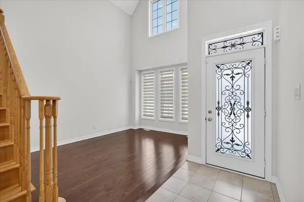 53 Rugman CRES, Springwater, ON L9X 2A4