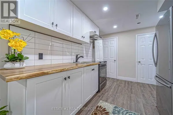 84 Simmons BLVD, Brampton, ON L6V 3V6