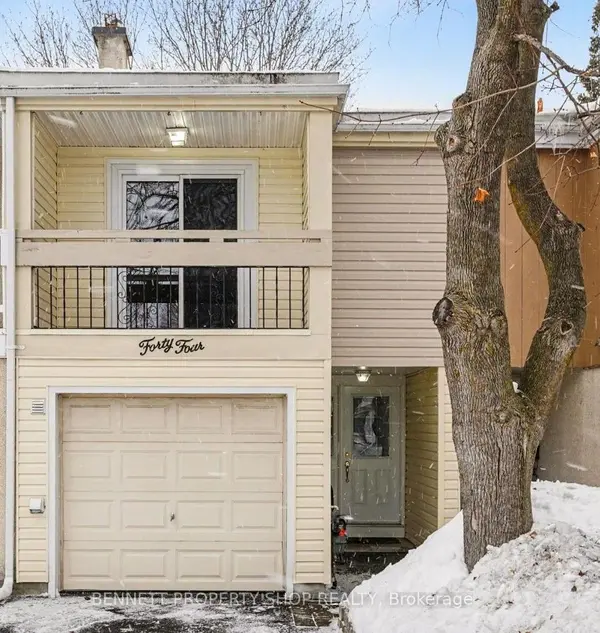 44 Tybalt CRES, Bells Corners And South To Fallowfield, ON K2H 8J5