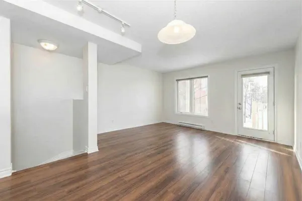 2627 Longfields DR, Barrhaven, ON K2J 1S3