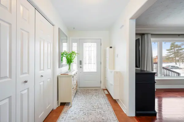 12 Victoria BLVD, East Garafraxa, ON L9W 7L6