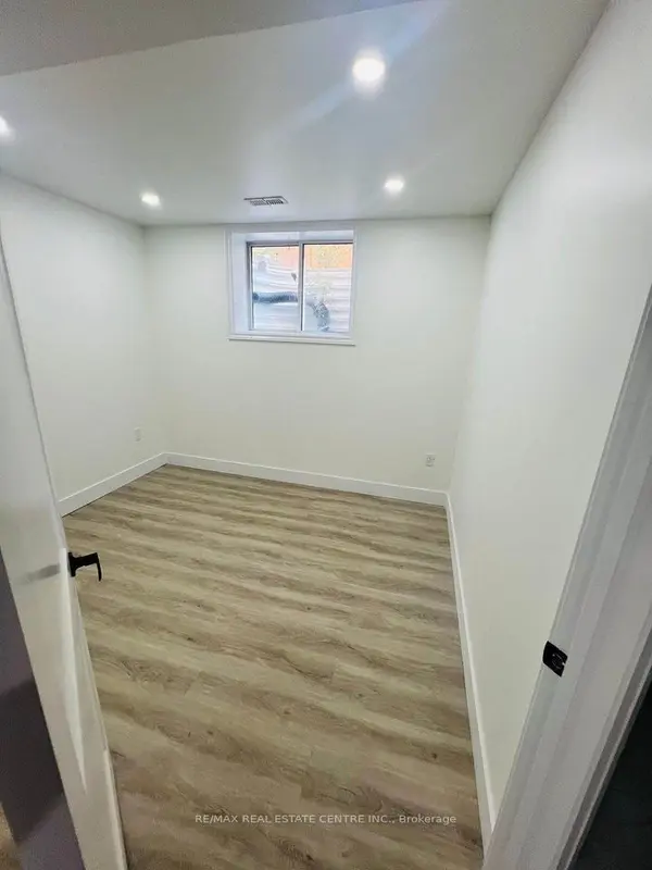 3916 Auckland AVE #Basemen, London South, ON N6L 0J3