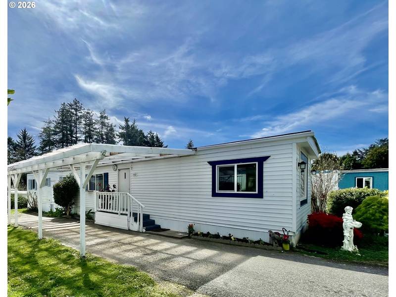 16131 W HOFFELDT LN #18, Brookings, OR 97415