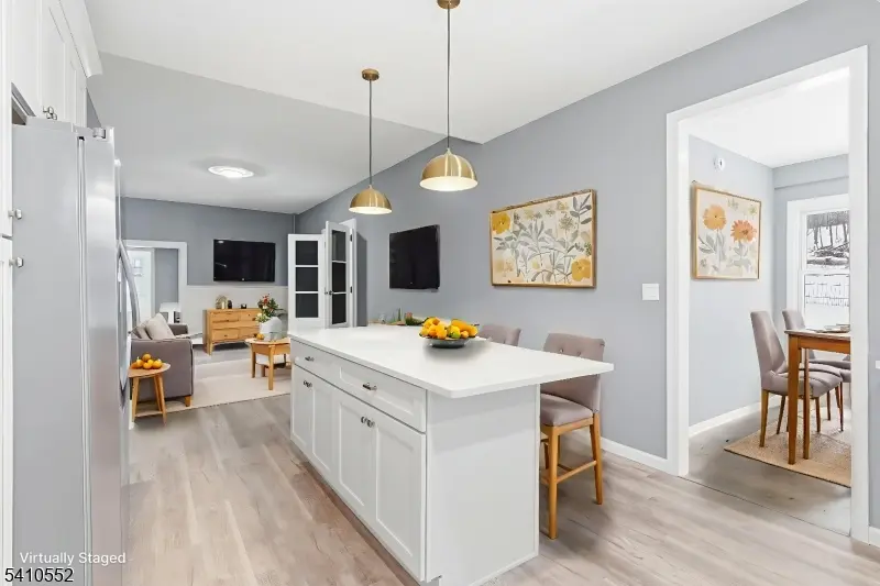 20 Mcgregor Ave, Mount Arlington Boro, NJ 07856