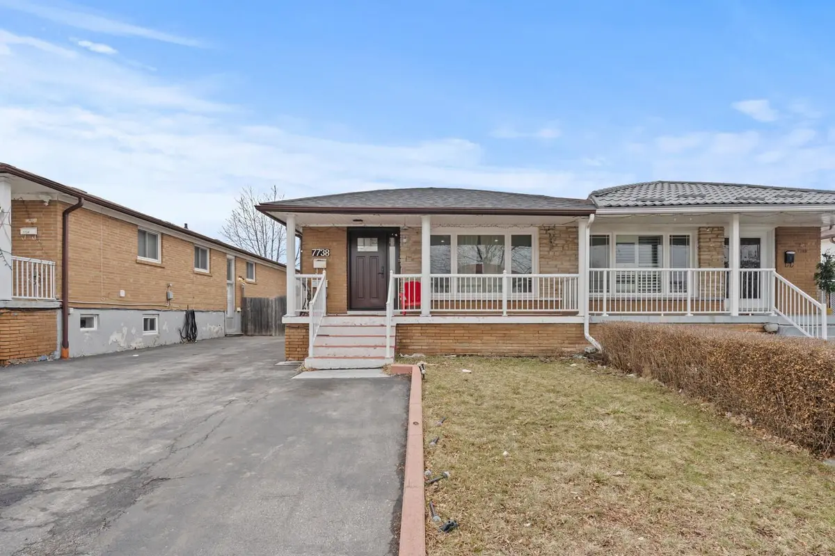 7738 Redstone RD, Mississauga, ON L4T 2B9