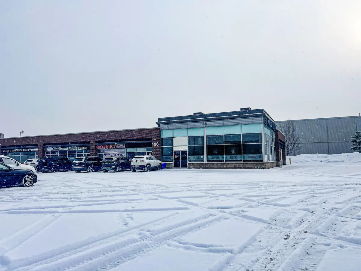 196 McEwan DR E #1-2, Caledon, ON L7E 4E5