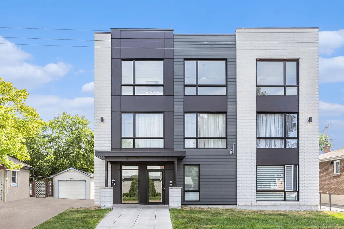 391 Dieppe ST, Vanier And Kingsview Park, ON K1L 6V3