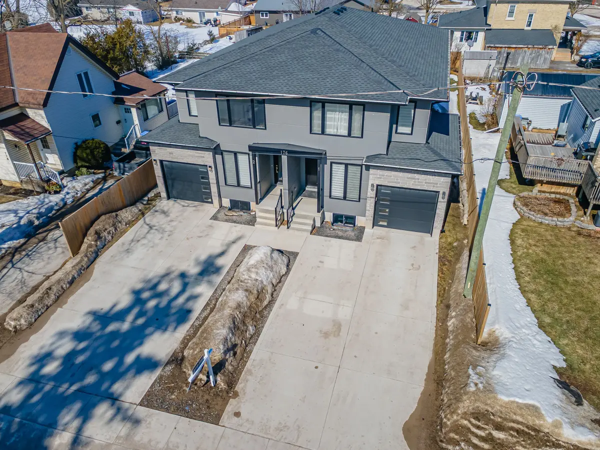 176 King ST, Bluewater, ON N0M 1X0
