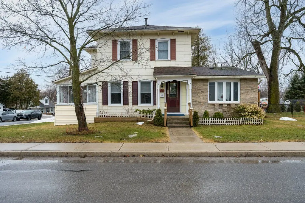 134 Water ST W, Greater Napanee, ON K7R 1W1