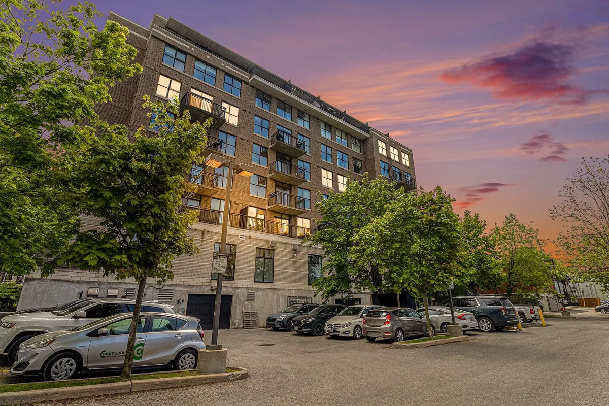 150 Caroline AVE #507, Tunneys Pasture And Ottawa West, ON K1Y 4X8