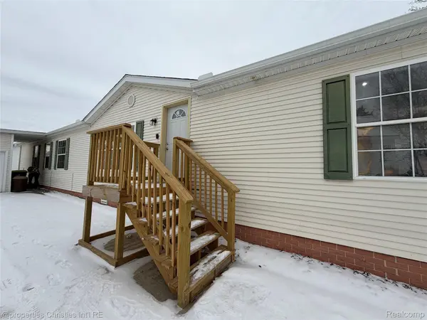 45869 Bonaventure DR, Macomb Township, MI 48044