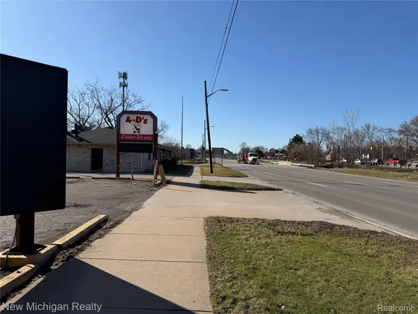 5347 Telegraph, Dearborn Heights, MI 48125