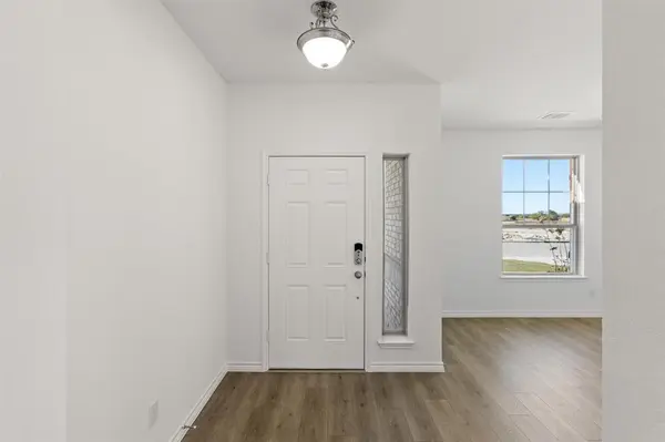 418 Comanche Drive, Cleburne, TX 76033