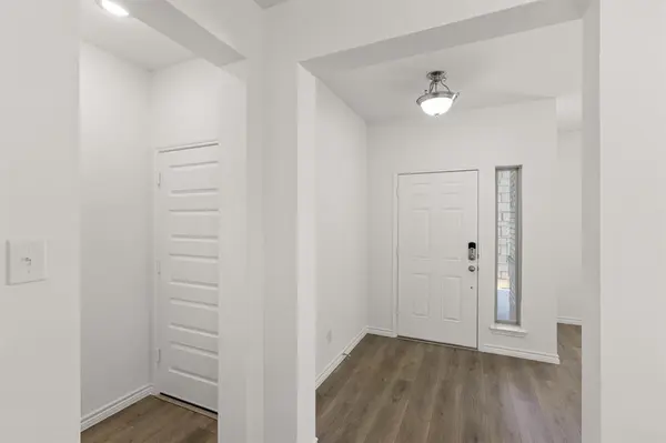 418 Comanche Drive, Cleburne, TX 76033