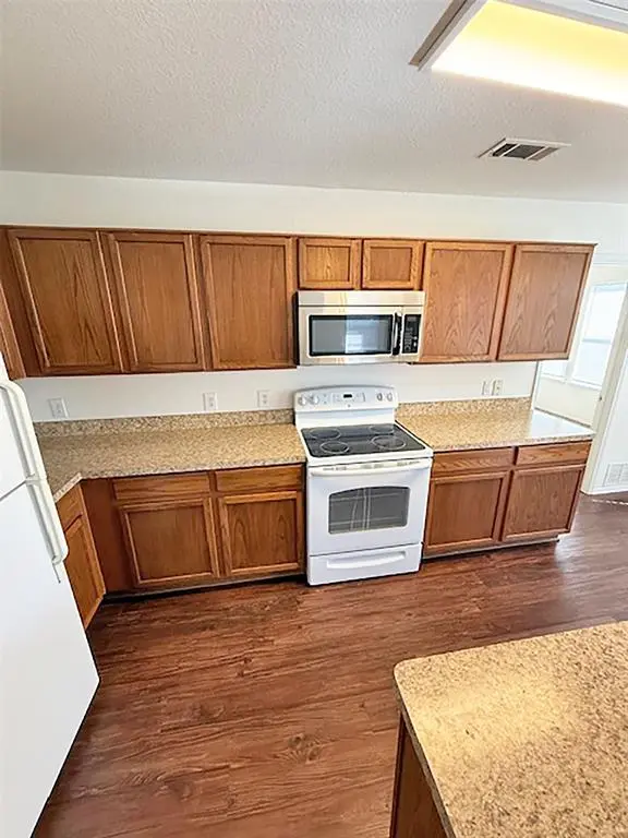 8900 Sagebrush Trail, Cross Roads, TX 76227