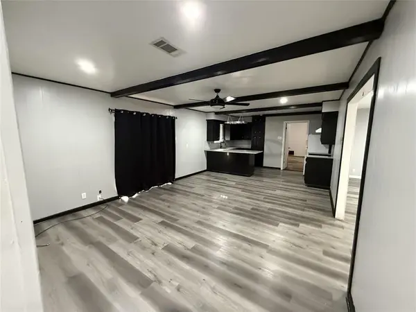 415 W Highland Drive, Whitewright, TX 75491