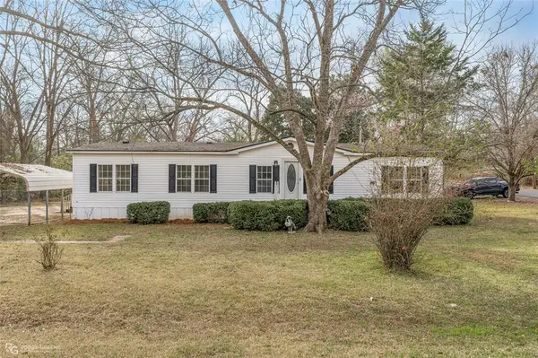 312 Greenwood Street, Mooringsport, LA 71060